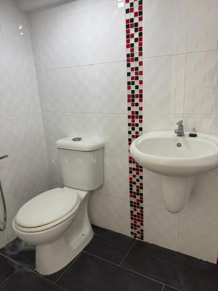 Kediaman Servis untuk Disewa di Empire Subang - Kennly Ho - Bathroom - PropertyGuru.com.my