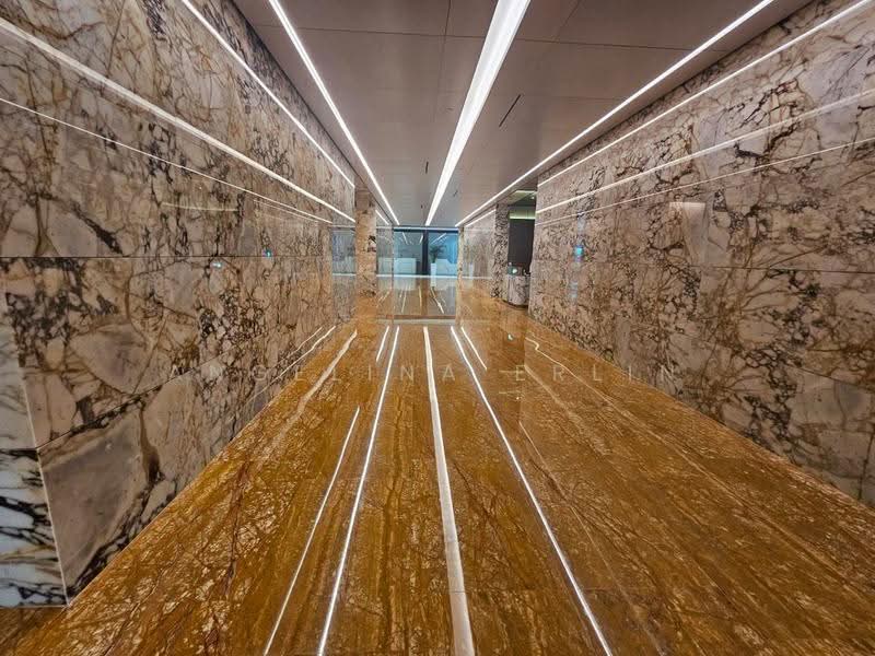 Pejabat untuk Disewa di Tun Razak Exchange (Kuala Lumpur) - Angelina Erlin - Corridor - PropertyGuru.com.my