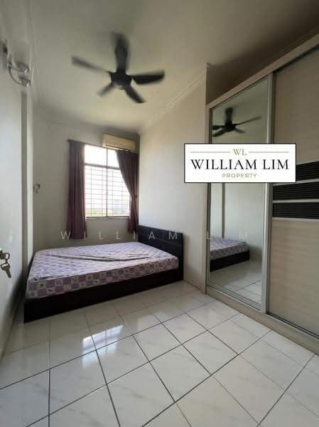 Pangsapuri untuk Disewa di Desa Permai Indah Apartment - William Lim - Bedroom - PropertyGuru.com.my