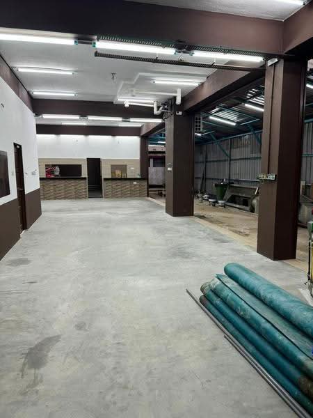 Kedai / Pejabat untuk Dijual di Jinjang Utara (Jinjang) - Travis Wong - Interior - PropertyGuru.com.my