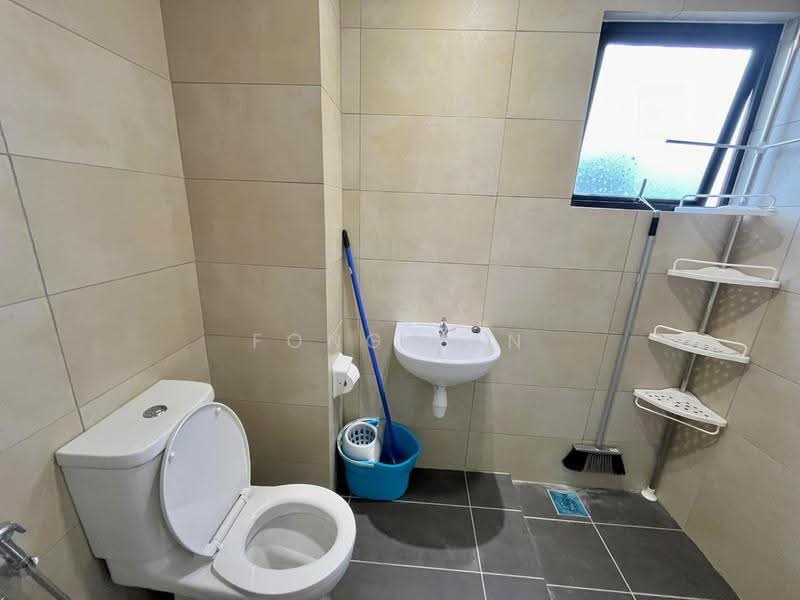 Kediaman Servis untuk Disewa di EDUSENTRAL - Fong Yan - Bathroom - PropertyGuru.com.my