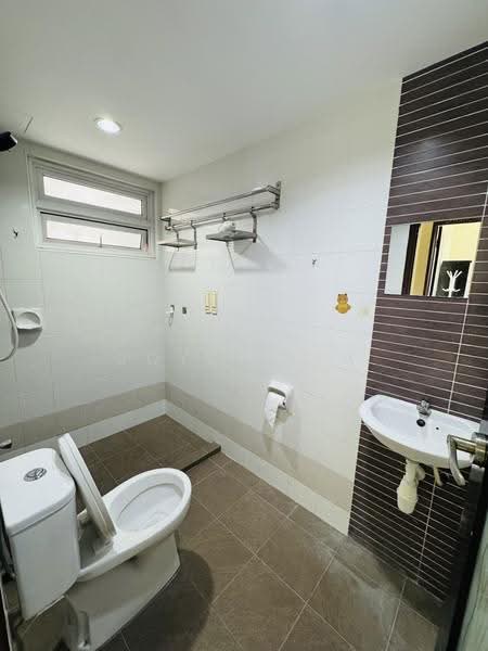 Kondominium untuk Disewa di The Spring - Joyce Lim - Bathroom - PropertyGuru.com.my