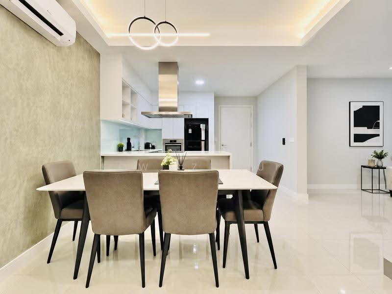 Service Residence for Sale at The Sentral Suites - Kow Tze Fui - Dining Room - PropertyGuru.com.my