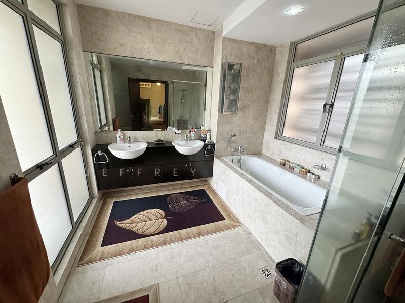 Semi-Detached House for Sale in Sri Hartamas (Kuala Lumpur) - Jeffrey Cheah - Bathroom - PropertyGuru.com.my