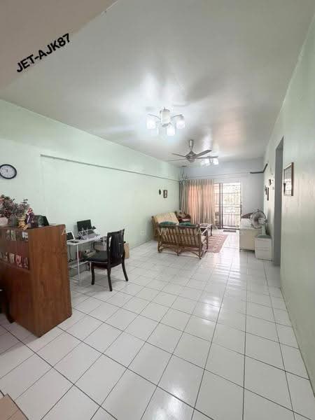 Pangsapuri untuk Dijual di Vista Bayu - Andrew Ang - Living Room - PropertyGuru.com.my