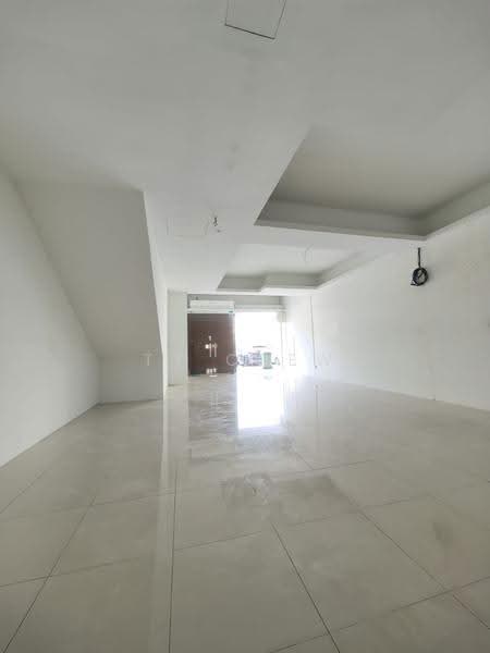 Kedai untuk Disewa di Bandar Botanic (Klang) - TY Chew - Entrance - PropertyGuru.com.my