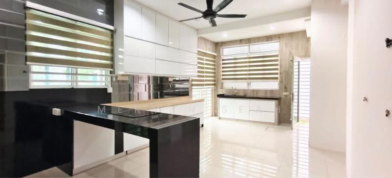 2-storey Terraced House for Sale in Kampung Perlis (Bayan Lepas) - Mervyn Seah - Kitchen - PropertyGuru.com.my