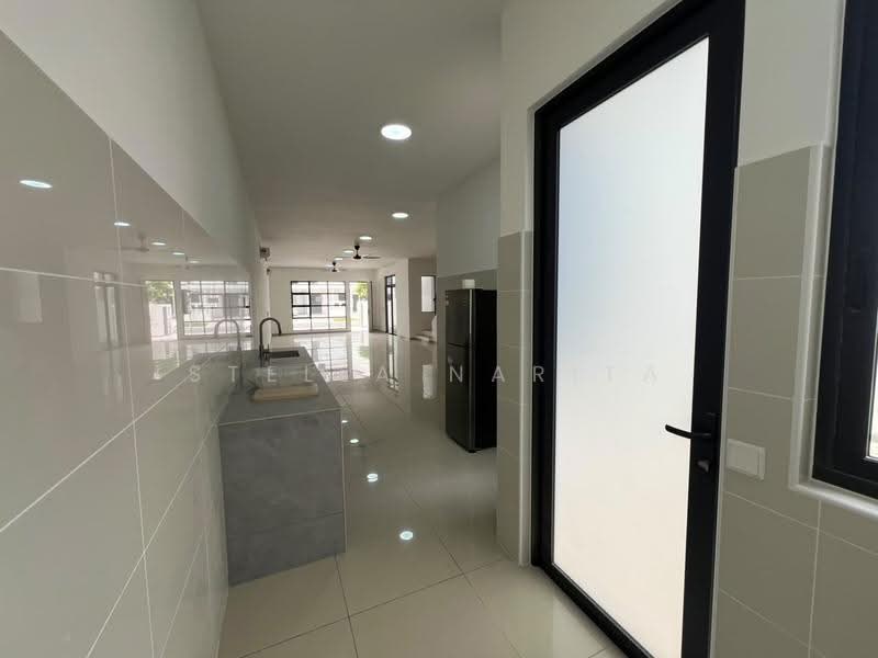 Cluster House for Rent in Eco Botanic (Iskandar Puteri (Nusajaya)) - Stella Narita - Kitchen - PropertyGuru.com.my