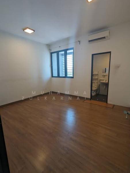 Service Residence for Rent at Service Residence @ Landmark Residence 1 - Muhammad Zulkarnain Nur Salim - Bathroom - PropertyGuru.com.my