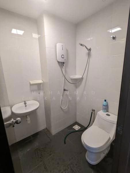 Service Residence for Rent at Service Residence @ Landmark Residence 1 - Muhammad Zulkarnain Nur Salim - Bathroom - PropertyGuru.com.my
