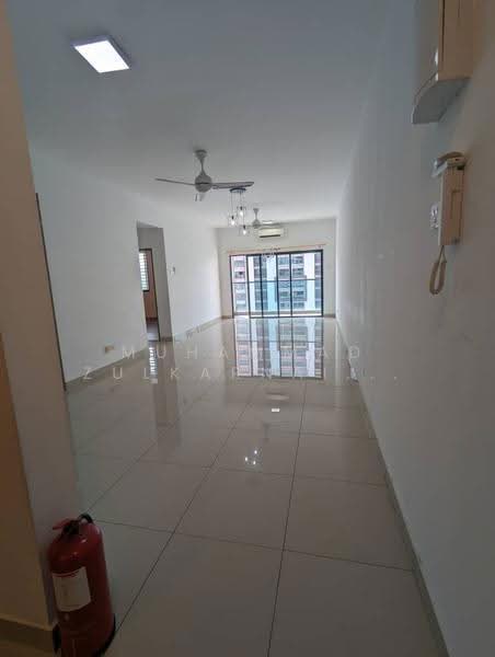 Service Residence for Rent at Service Residence @ Landmark Residence 1 - Muhammad Zulkarnain Nur Salim - Living Room - PropertyGuru.com.my