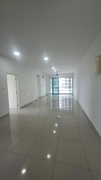 Kondominium untuk Dijual di Ascenda Residence @ Skyarena - William Wong - Living Room - PropertyGuru.com.my