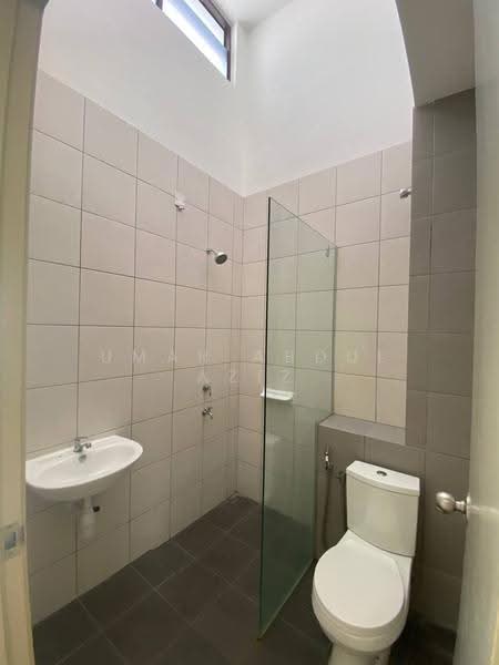 Rumah Teres 2-Tingkat untuk Disewa di Sepang (Selangor) - Umar Abdul Aziz - Bathroom - PropertyGuru.com.my