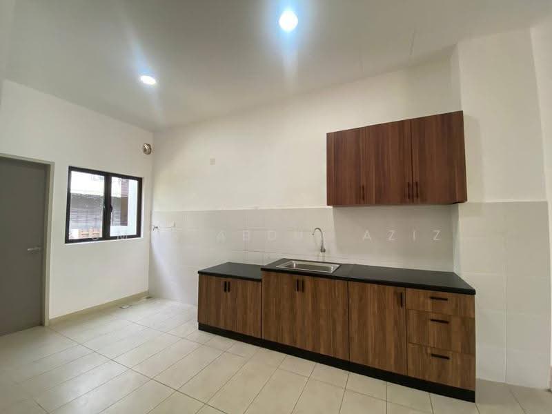 Rumah Teres 2-Tingkat untuk Disewa di Sepang (Selangor) - Umar Abdul Aziz - Kitchen - PropertyGuru.com.my