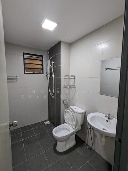Pangsapuri untuk Disewa di Residensi Pandanmas - Muhammad Zulkarnain Nur Salim - Bathroom - PropertyGuru.com.my
