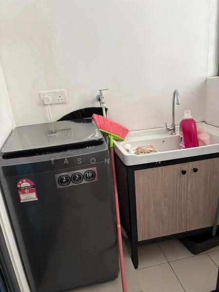 Condominium for Rent at Queens Residences Q1 @ Queens Waterfront - Eason Tan - Interior - PropertyGuru.com.my