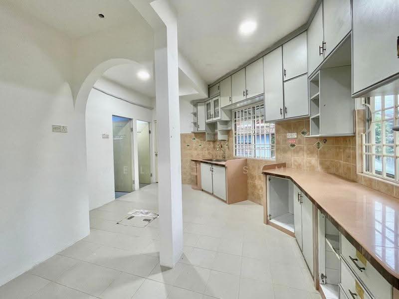 2-storey Terraced House for Sale in Pantai Jerejak (Bayan Lepas) - Welwits Sim - Kitchen - PropertyGuru.com.my