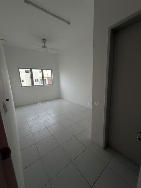 Pangsapuri untuk Disewa di Residensi Sateria - Nyco Lim - Interior - PropertyGuru.com.my