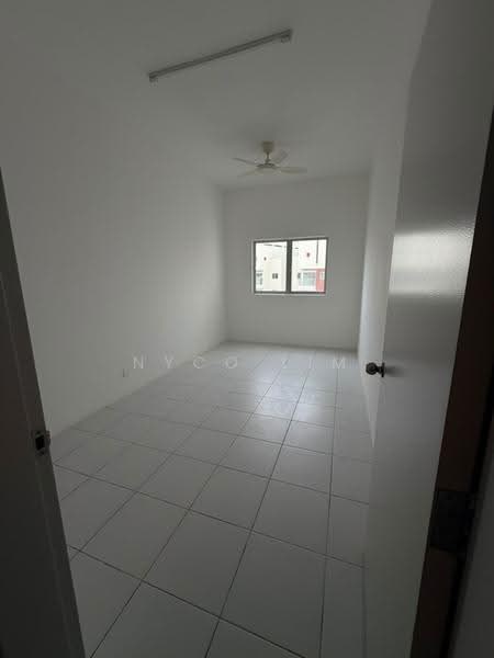Pangsapuri untuk Disewa di Residensi Sateria - Nyco Lim - Interior - PropertyGuru.com.my
