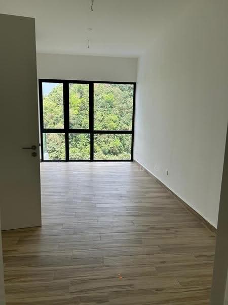 Kediaman Servis untuk Dijual di Hampton Damansara - Elynn Ng - View - PropertyGuru.com.my