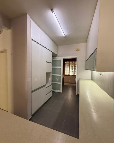 2-storey Terraced House for Sale in Bandar Kinrara (Selangor) - Danny Lee - Kitchen - PropertyGuru.com.my
