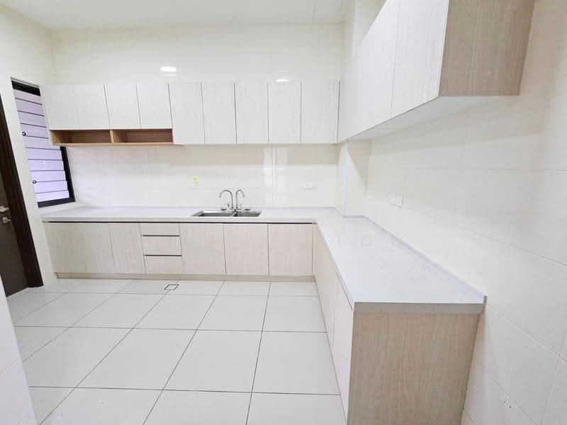 Rumah Berkembar untuk Dijual di Eco Sanctuary (Telok Panglima Garang) - Wei Wei Low - Kitchen - PropertyGuru.com.my