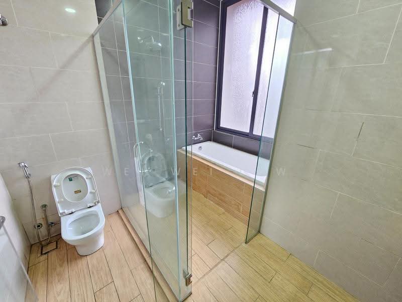 Rumah Berkembar untuk Dijual di Eco Sanctuary (Telok Panglima Garang) - Wei Wei Low - Bathroom - PropertyGuru.com.my