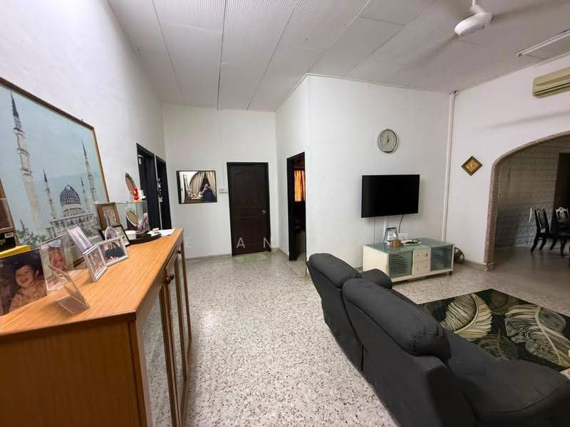 Rumah Banglo untuk Dijual di Taman Kebun Teh (Johor Bahru) - Evan Tai - PropertyGuru.com.my