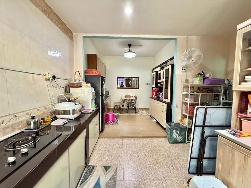 Rumah Teres 2-Tingkat untuk Dijual di Taman Mulia (Mantin) - Hawa Ibrahim - Kitchen - PropertyGuru.com.my