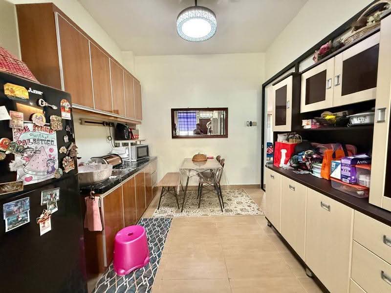 Rumah Teres 2-Tingkat untuk Dijual di Taman Mulia (Mantin) - Hawa Ibrahim - Kitchen - PropertyGuru.com.my