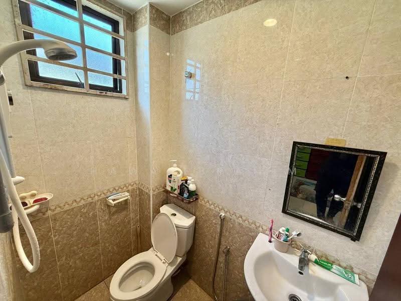 Rumah Teres 2-Tingkat untuk Dijual di Taman Mulia (Mantin) - Hawa Ibrahim - Bathroom - PropertyGuru.com.my