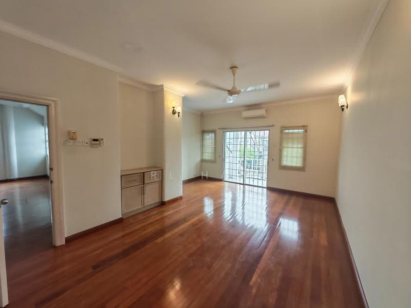 Semi-Detached House for Rent in Usj 5 (Subang Jaya) - RL Han - Living Room - PropertyGuru.com.my