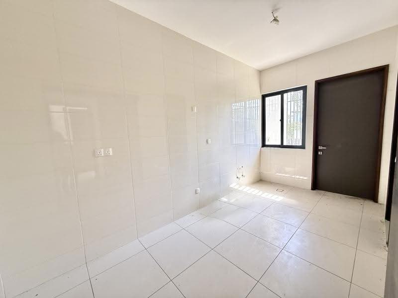 Rumah Berkembar untuk Dijual di Eco Sanctuary (Telok Panglima Garang) - Wei Wei Low - Interior - PropertyGuru.com.my