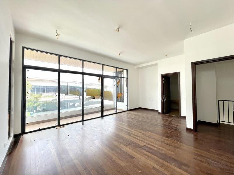 Rumah Berkembar untuk Dijual di Eco Sanctuary (Telok Panglima Garang) - Wei Wei Low - Living Room - PropertyGuru.com.my