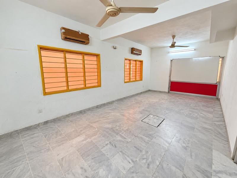 2-storey Terraced House for Sale in Bandar Kinrara Seksyen 1 (Bandar Kinrara) - Lucas Loh - Interior - PropertyGuru.com.my