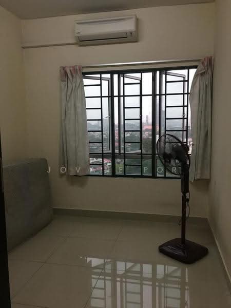 Kediaman Servis untuk Dijual di Connaught Avenue - Jovane Por - Bedroom - PropertyGuru.com.my