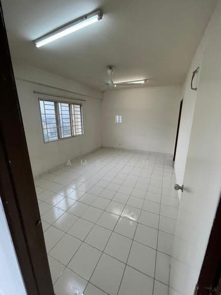 Kediaman Servis untuk Dijual di Alam Idaman - Amy Lim - Interior - PropertyGuru.com.my
