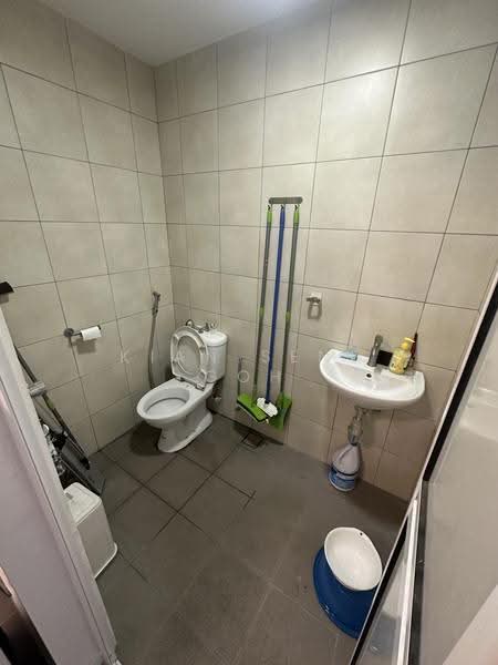 Condominium for Rent at The WaterEdge (Pinggiran Air) - Kian Seng Goh - Bathroom - PropertyGuru.com.my