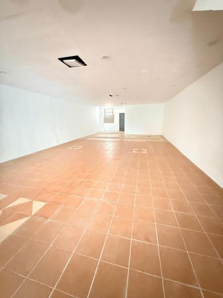Shop for Rent in Bandar Sunway (Sunway) - Amy Lim - Interior - PropertyGuru.com.my