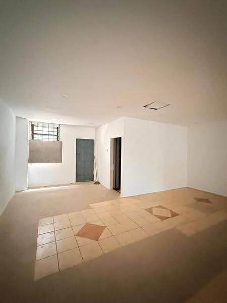 Shop for Rent in Bandar Sunway (Sunway) - Amy Lim - Interior - PropertyGuru.com.my