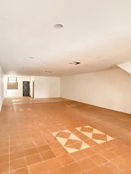 Shop for Rent in Bandar Sunway (Sunway) - Amy Lim - Interior - PropertyGuru.com.my