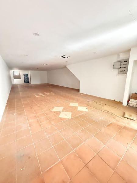 Shop for Rent in Bandar Sunway (Sunway) - Amy Lim - Interior - PropertyGuru.com.my