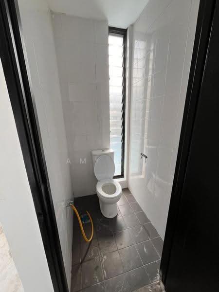 Kilang Berkembar untuk Disewa di Taman Subang Perdana (Sungai Buloh) - Amy Lim - Bathroom - PropertyGuru.com.my