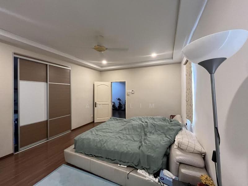 Rumah Teres 2-Tingkat untuk Dijual di Usj 11 (Subang Jaya) - Amy Lim - Master Bedroom - PropertyGuru.com.my