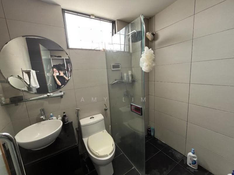 Rumah Teres 2-Tingkat untuk Dijual di Usj 11 (Subang Jaya) - Amy Lim - Bathroom - PropertyGuru.com.my