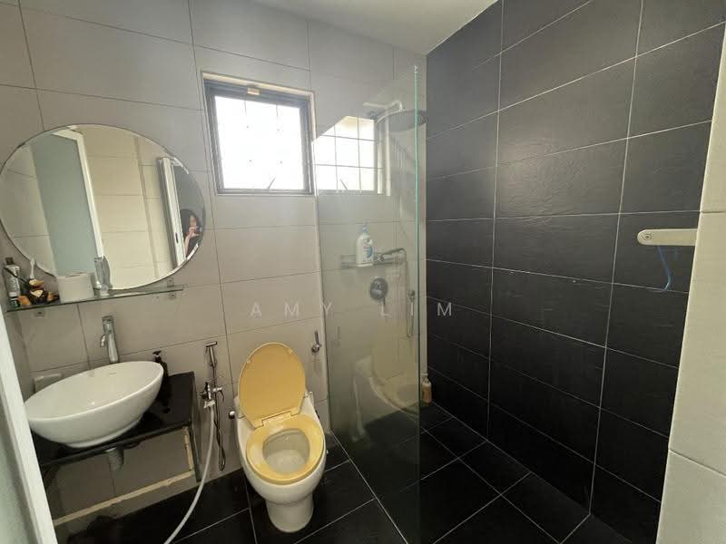 Rumah Teres 2-Tingkat untuk Dijual di Usj 11 (Subang Jaya) - Amy Lim - Bathroom - PropertyGuru.com.my