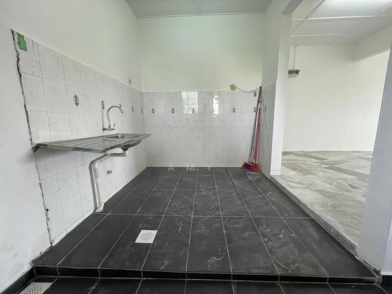 Apartment for Sale at Sri Penaga - Amy Lim - Kitchen - PropertyGuru.com.my