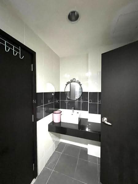 Kediaman Servis untuk Dijual di D'Inspire Residence (Inspira Bestari) - Nikko Soh - Bathroom - PropertyGuru.com.my