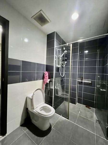 Kediaman Servis untuk Dijual di D'Inspire Residence (Inspira Bestari) - Nikko Soh - Bathroom - PropertyGuru.com.my