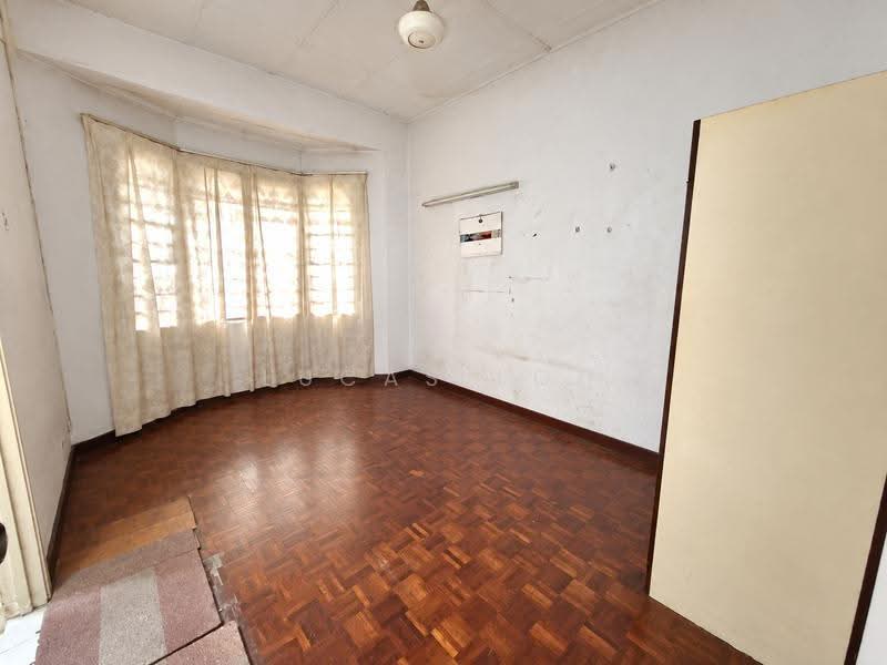 2-storey Terraced House for Sale in Bandar Kinrara Seksyen 1 (Bandar Kinrara) - Lucas Loh - Interior - PropertyGuru.com.my